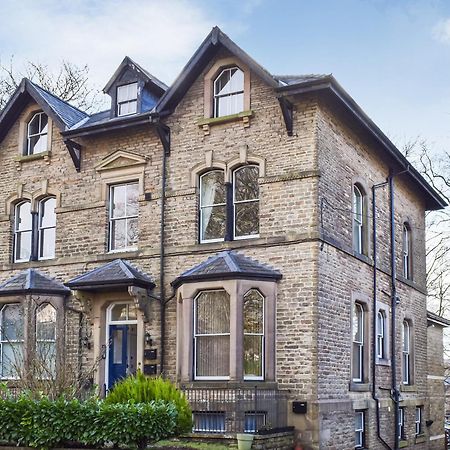 No1 Park Lodge Бакстон Экстерьер фото